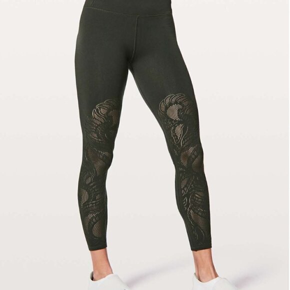 Lululemon Reveal Tight *Lattice Paisley 28" Evergreen - Picture 9 of 9